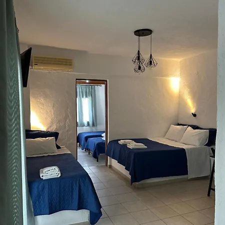 Giannis Apartmán Pisses