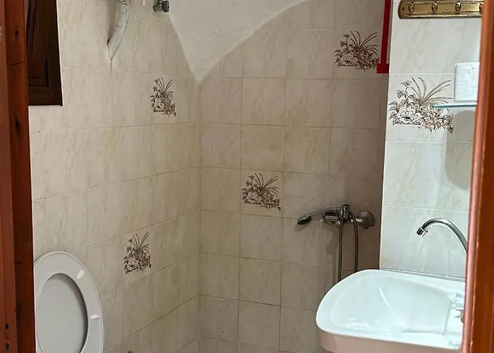 Giannis Apartament Pisses